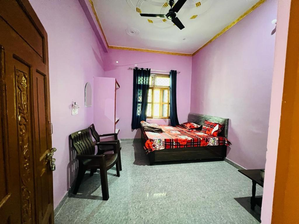 Gayatri Homestay Rudraprayāg Eksteriør bilde
