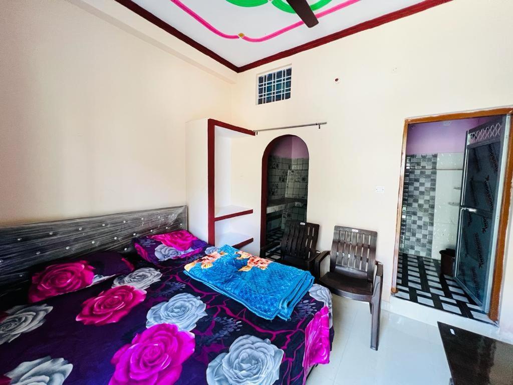 Gayatri Homestay Rudraprayāg Eksteriør bilde